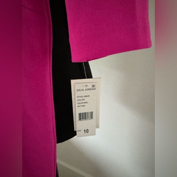 Julia Jordan
Pleated Surplice V-Neck 3/4 Sleeve Ruffled Front Dress - Picture 7 of 7